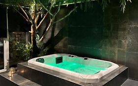 Suite Marie - Jacuzzi Prive & Sauna